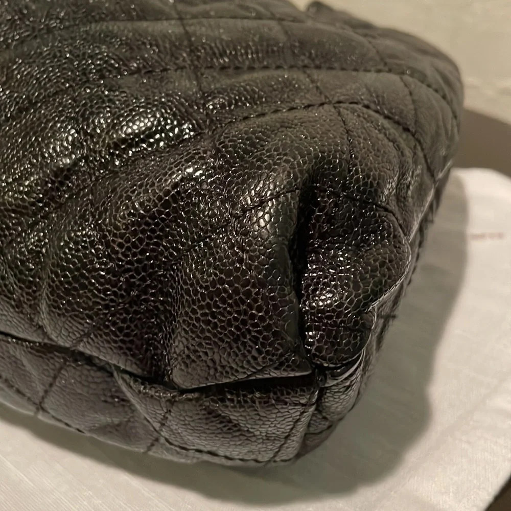 Chanel Black Quilted Glazed Caviar Hobo Bag - Picture 7 of 9